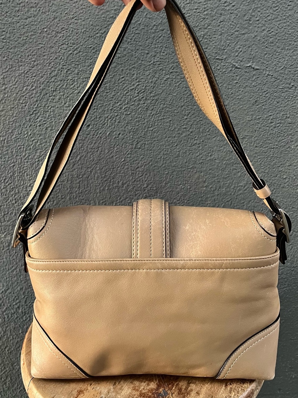 Coach F11196 MEDIUM Vintage Camel Y2K Soho Flap Leather Shoulder Bag - Picture 5 of 13
